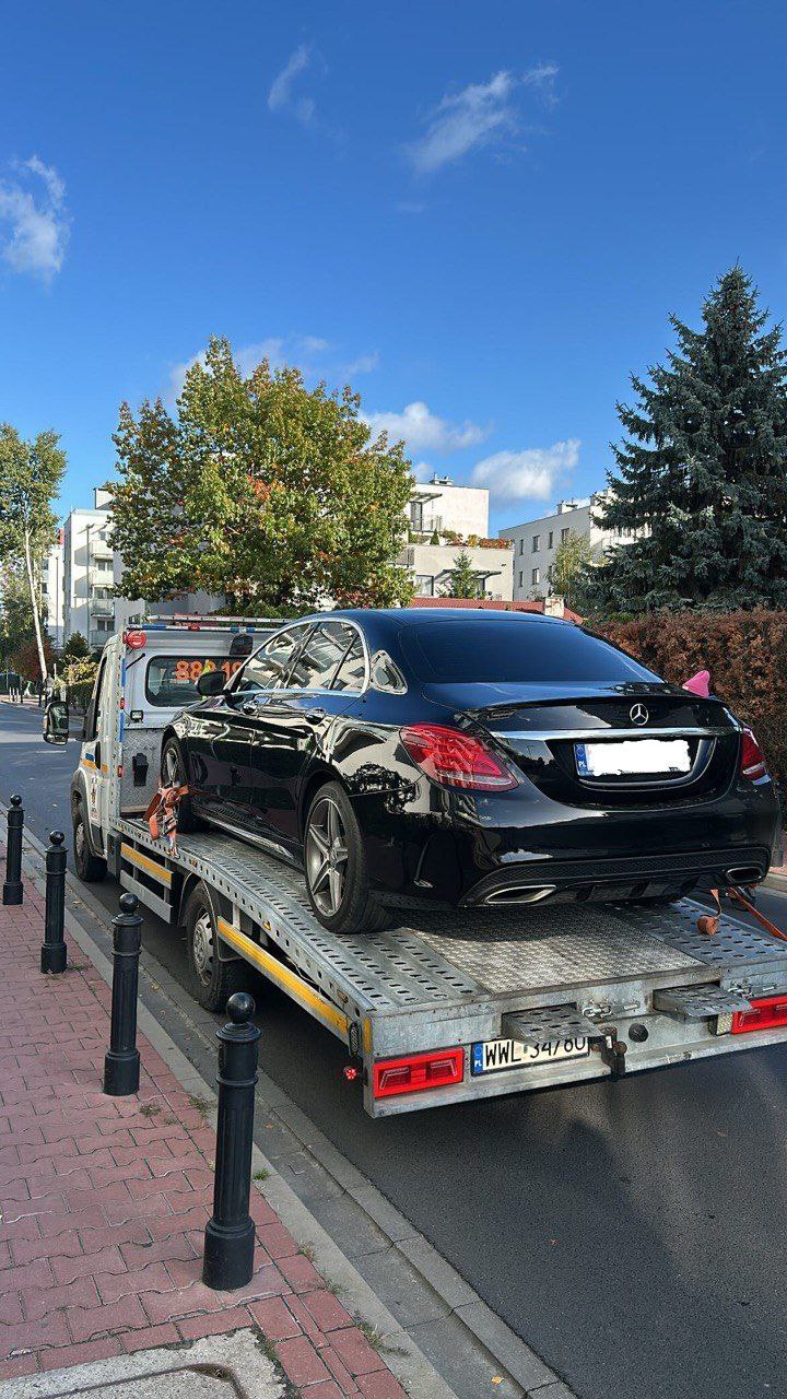Перевозка Mercedes по Варшаве — Laweta24Wawa